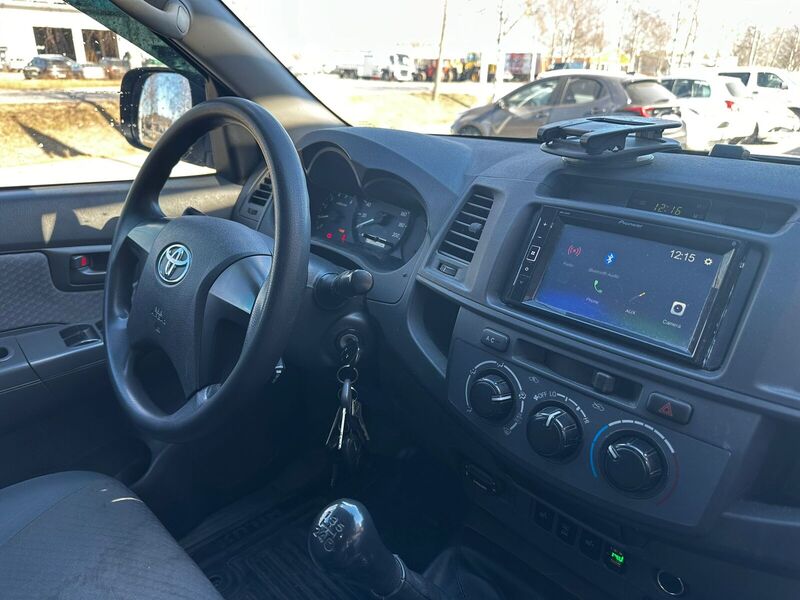 Toyota Hilux vaihtoauto