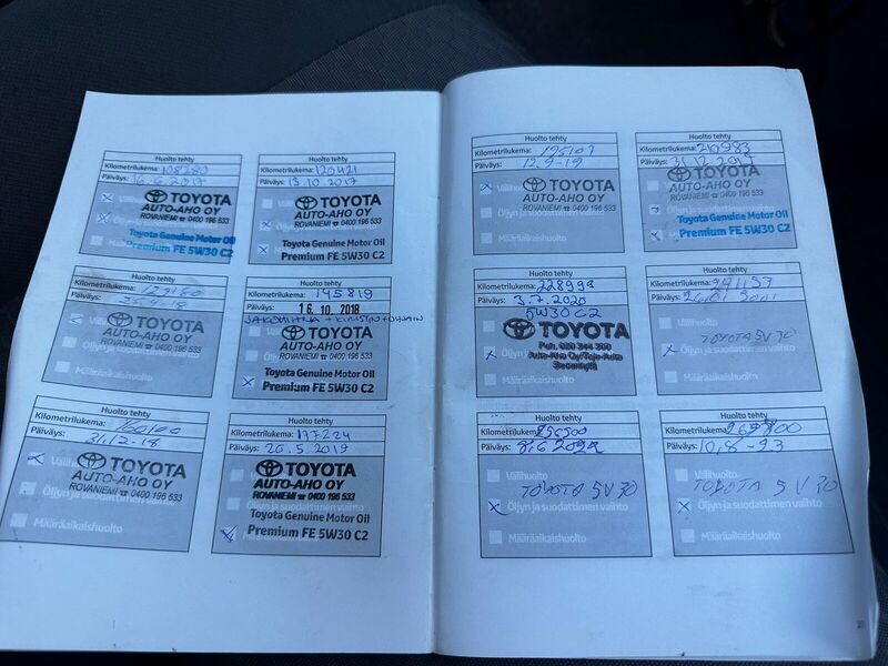 Toyota Hilux vaihtoauto