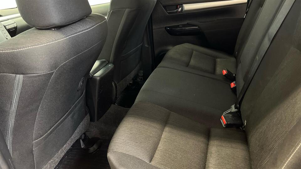 Toyota Hilux vaihtoauto