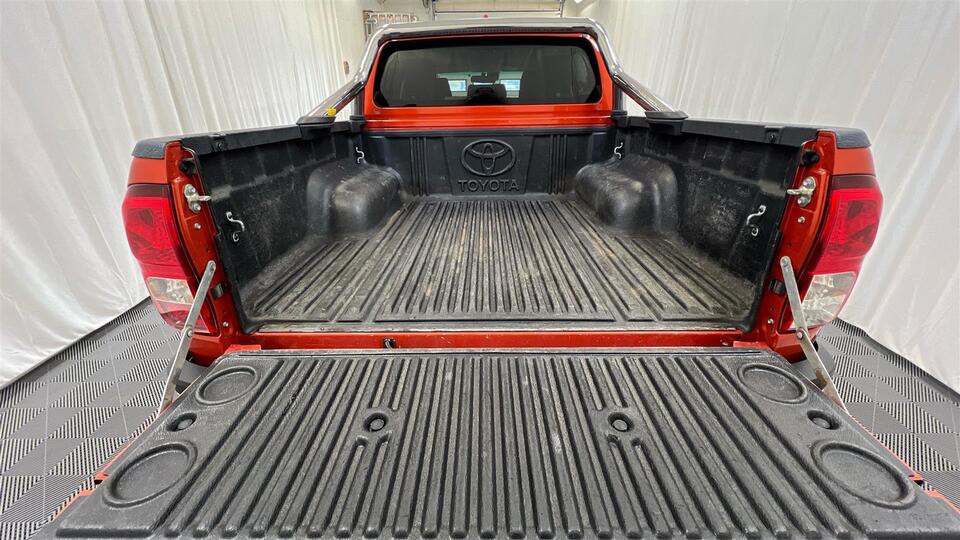 Toyota Hilux vaihtoauto