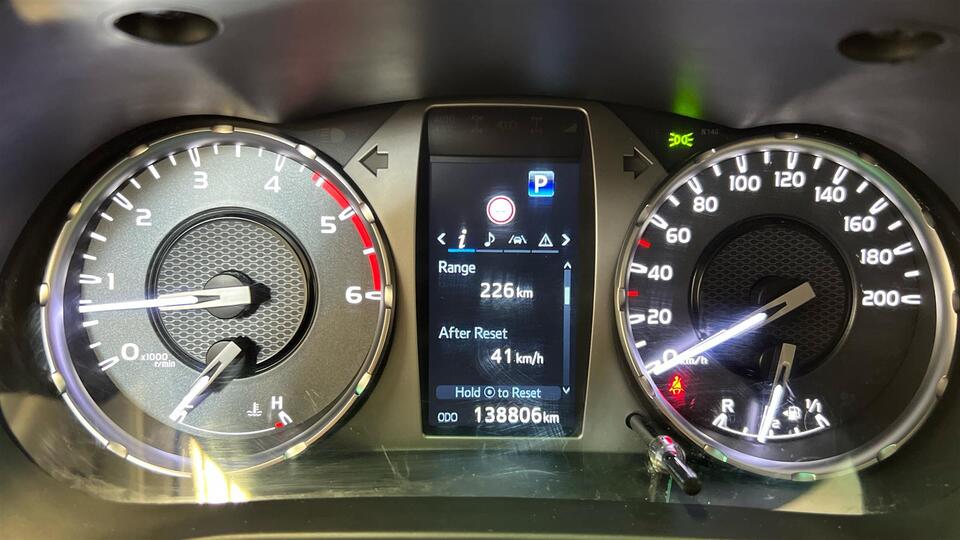 Toyota Hilux vaihtoauto