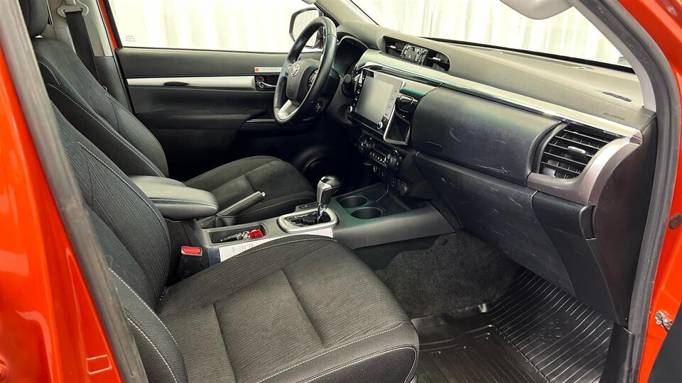 Toyota Hilux vaihtoauto