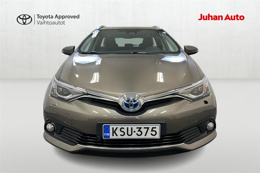 Toyota Auris vaihtoauto