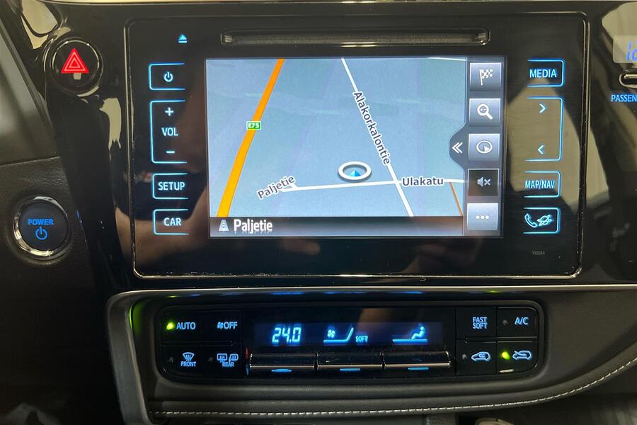 Toyota Auris vaihtoauto