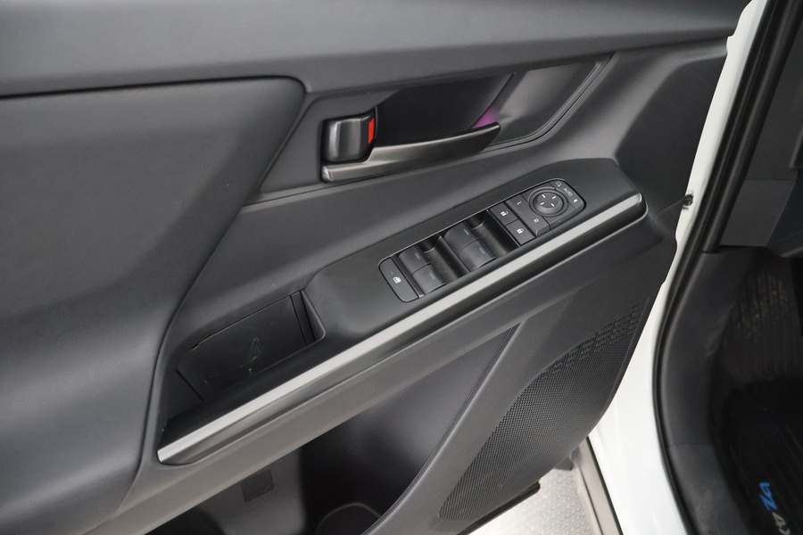 Toyota bZ4X vaihtoauto