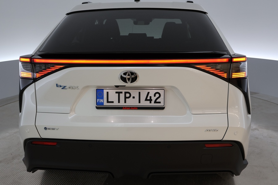 Toyota bZ4X vaihtoauto