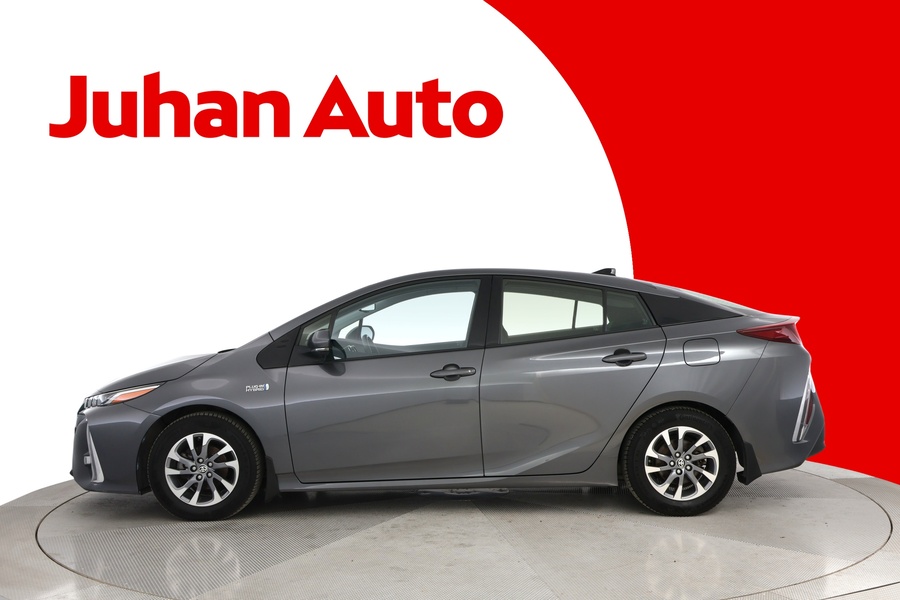 Toyota Prius Plug-in vaihtoauto