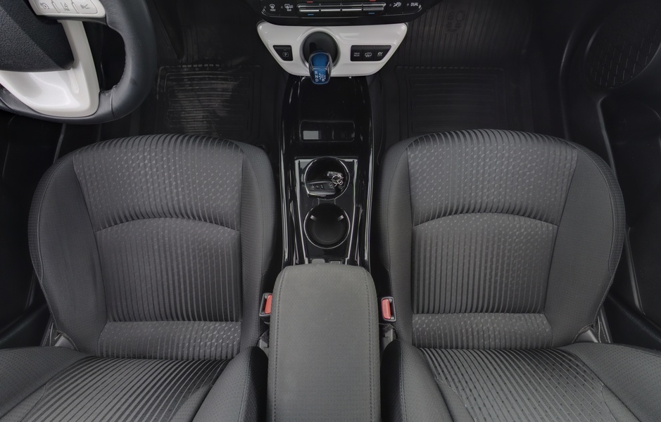 Toyota Prius Plug-in vaihtoauto