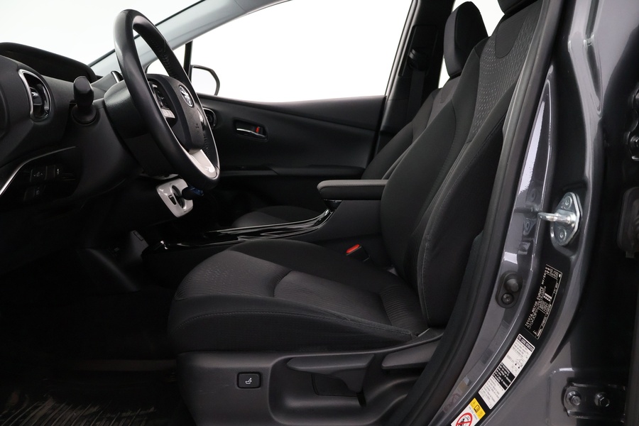 Toyota Prius Plug-in vaihtoauto