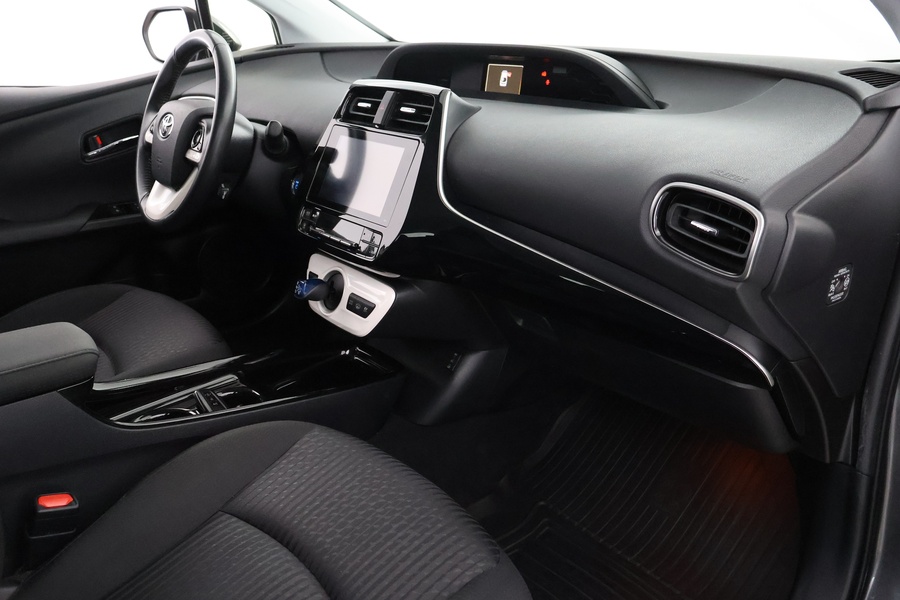 Toyota Prius Plug-in vaihtoauto