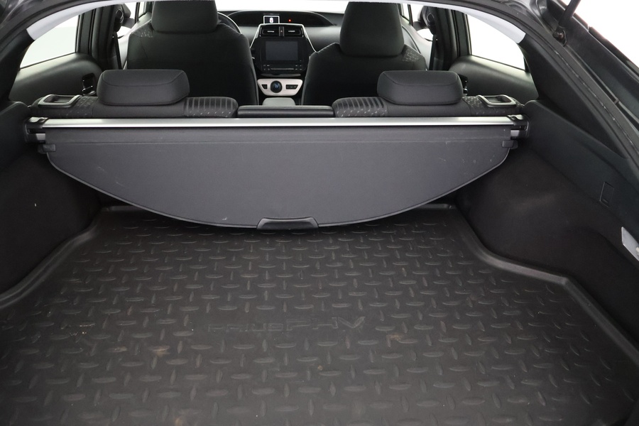 Toyota Prius Plug-in vaihtoauto