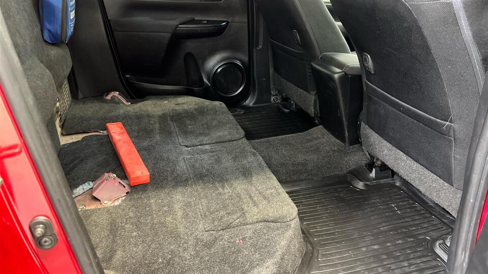 Toyota Hilux vaihtoauto