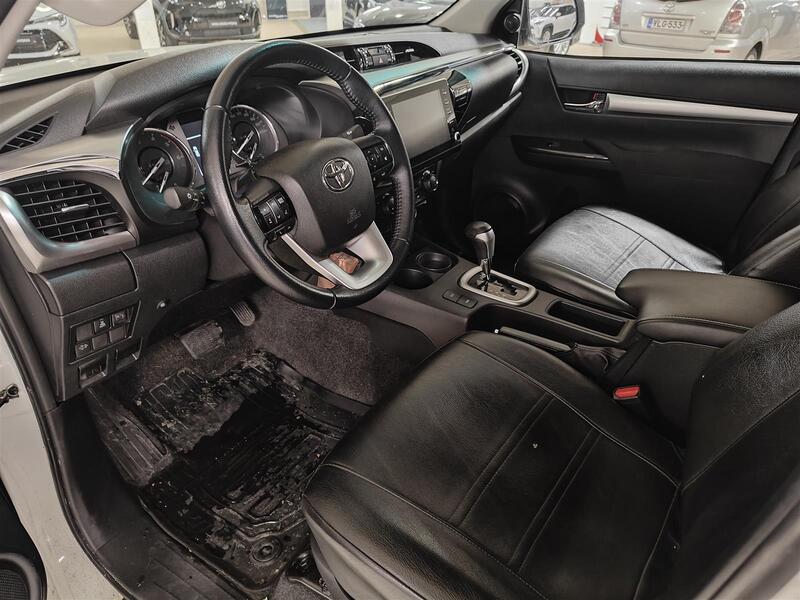 Toyota Hilux vaihtoauto