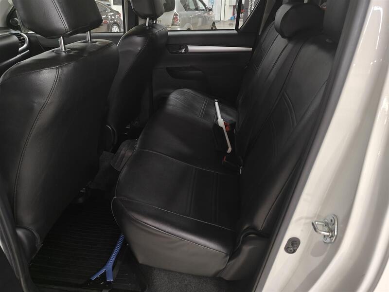 Toyota Hilux vaihtoauto