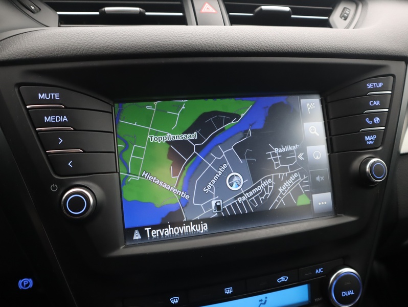 Toyota Avensis vaihtoauto