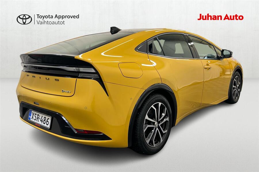 Toyota Prius Plug-in vaihtoauto