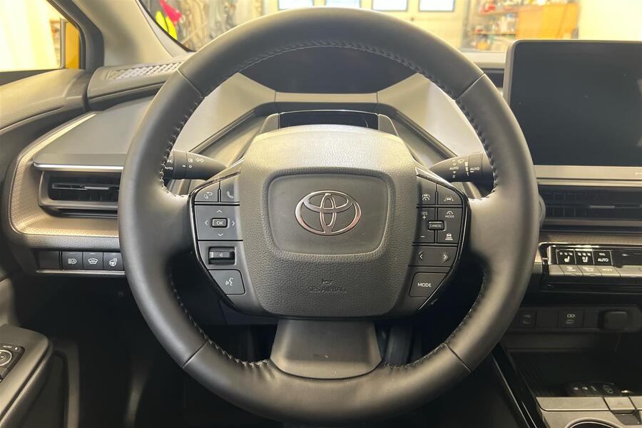 Toyota Prius Plug-in vaihtoauto