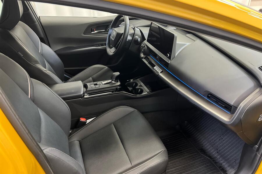 Toyota Prius Plug-in vaihtoauto