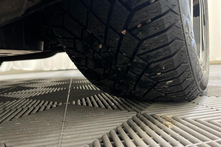 Toyota Prius Plug-in vaihtoauto