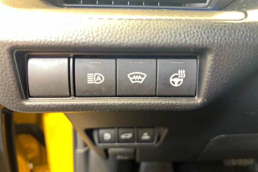 Toyota Prius Plug-in vaihtoauto