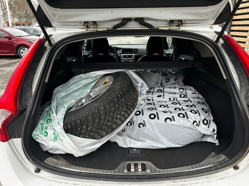 Volvo V60 vaihtoauto