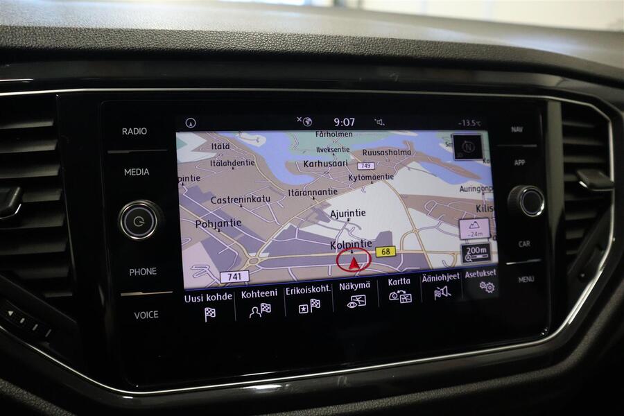 Volkswagen T-Roc vaihtoauto