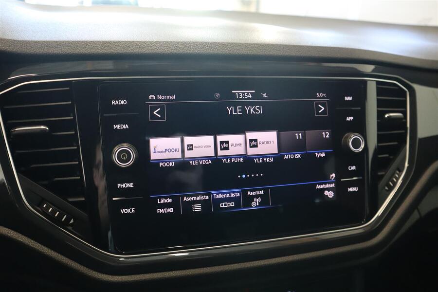 Volkswagen T-Roc vaihtoauto