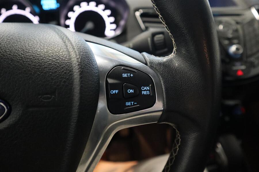 Ford Fiesta vaihtoauto