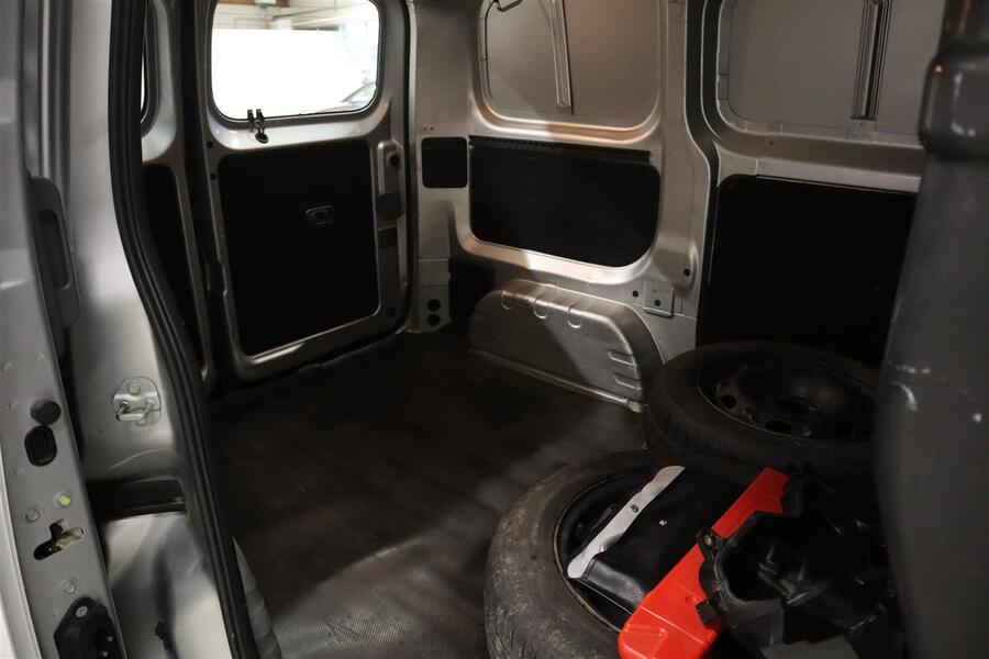 Nissan NV200 vaihtoauto