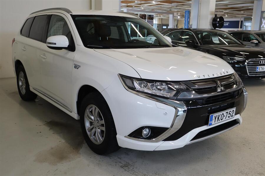 Mitsubishi Outlander vaihtoauto