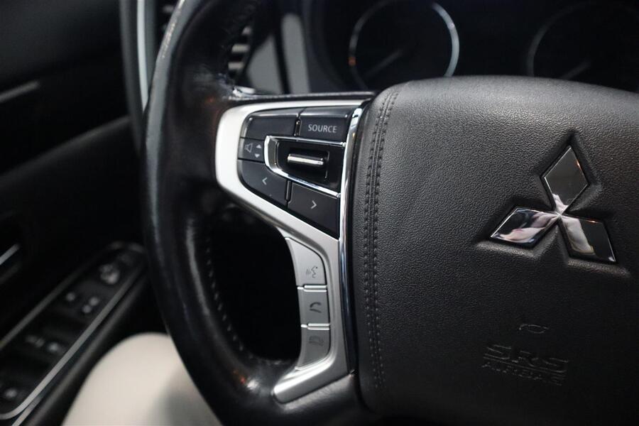 Mitsubishi Outlander vaihtoauto