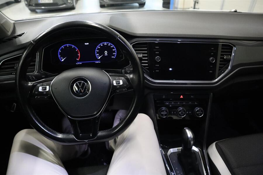 Volkswagen T-Roc vaihtoauto