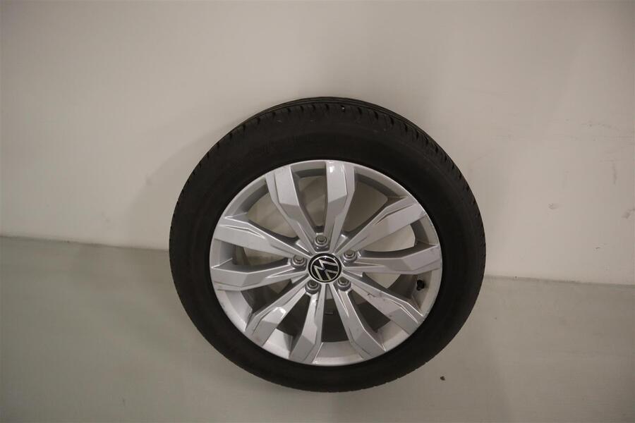 Volkswagen T-Roc vaihtoauto