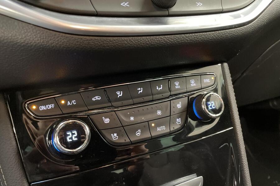 Opel Astra vaihtoauto