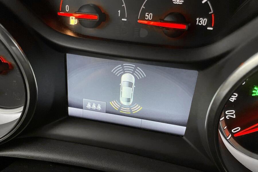 Opel Astra vaihtoauto