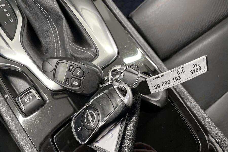 Opel Insignia vaihtoauto