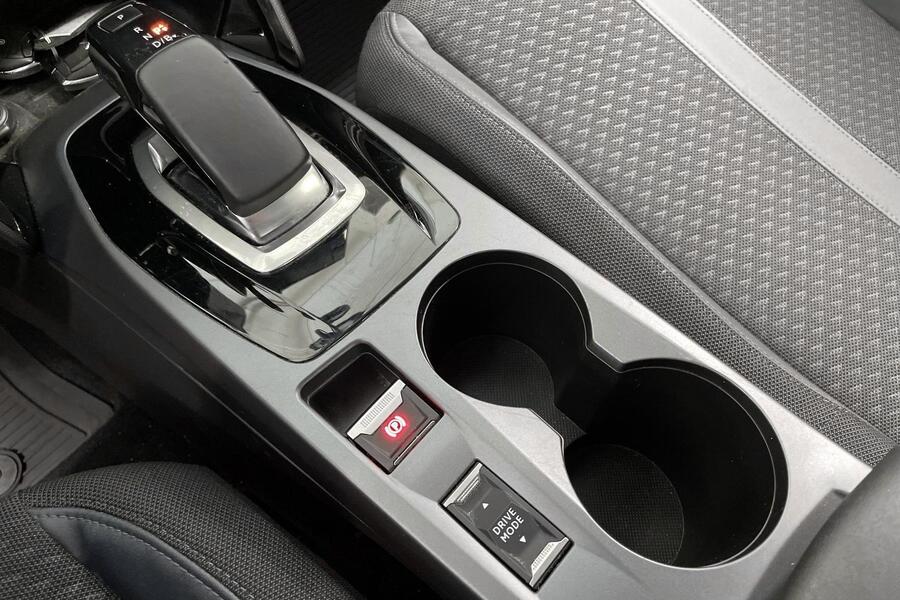 Peugeot e-2008 vaihtoauto