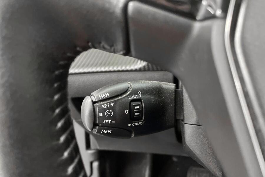 Peugeot e-2008 vaihtoauto