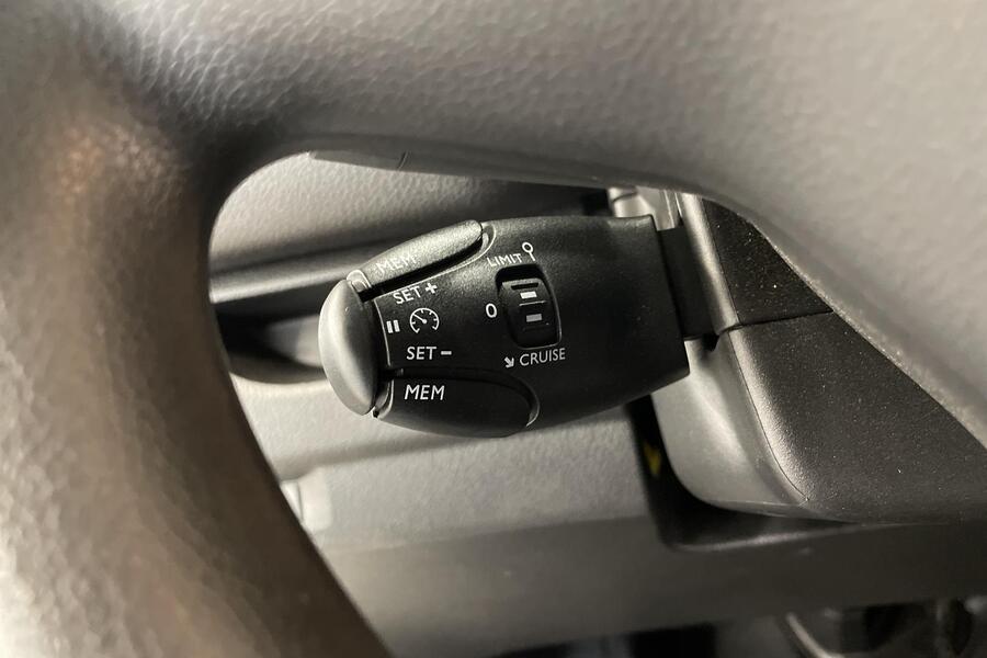 Opel Vivaro-e vaihtoauto