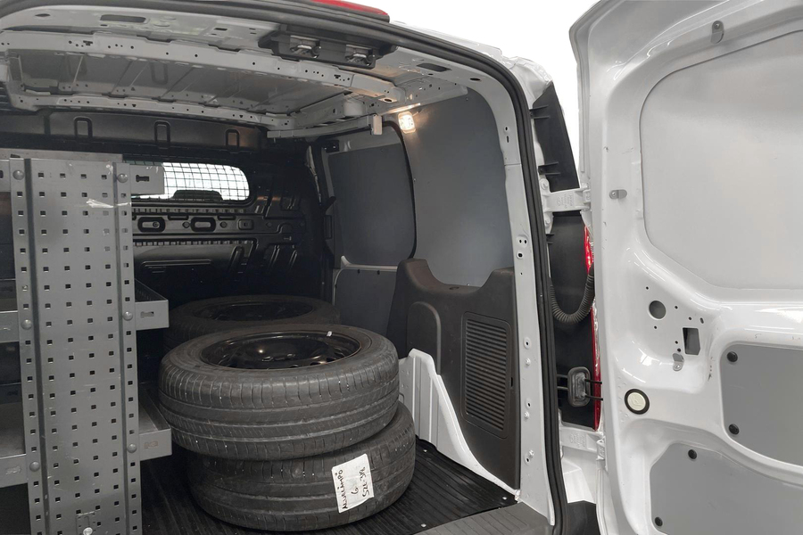 Ford Transit Connect vaihtoauto