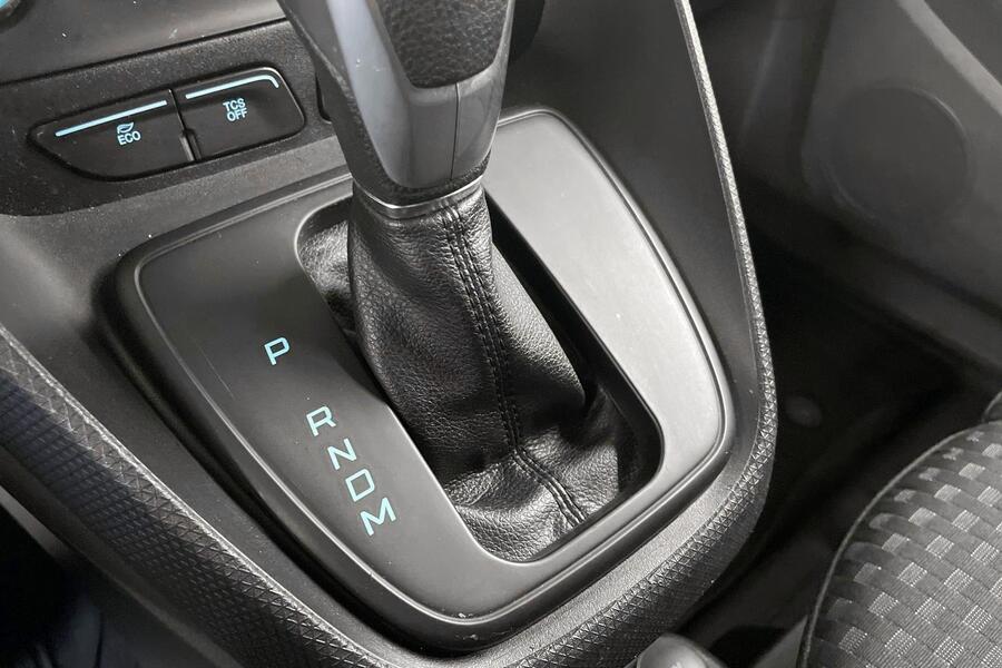 Ford Transit Connect vaihtoauto