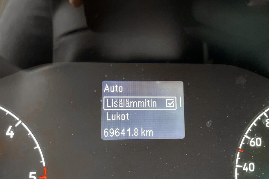 Ford Transit Connect vaihtoauto