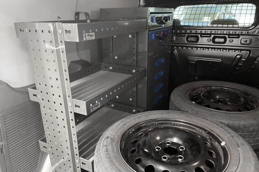 Ford Transit Connect vaihtoauto