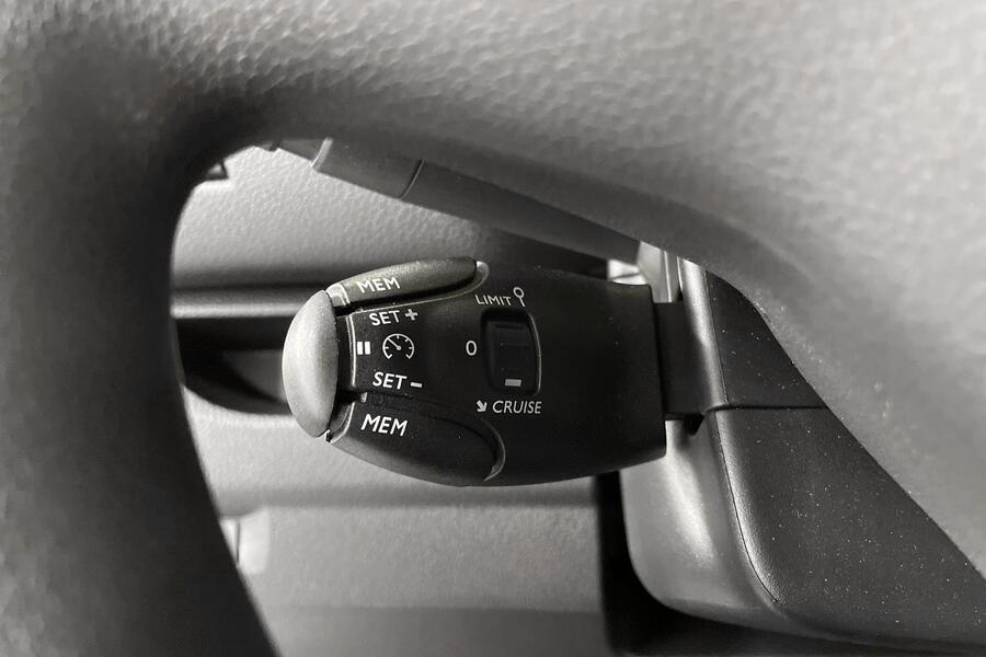 Opel Vivaro-e vaihtoauto