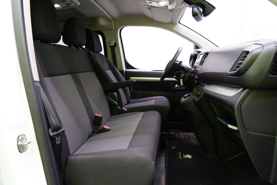 Peugeot Traveller vaihtoauto