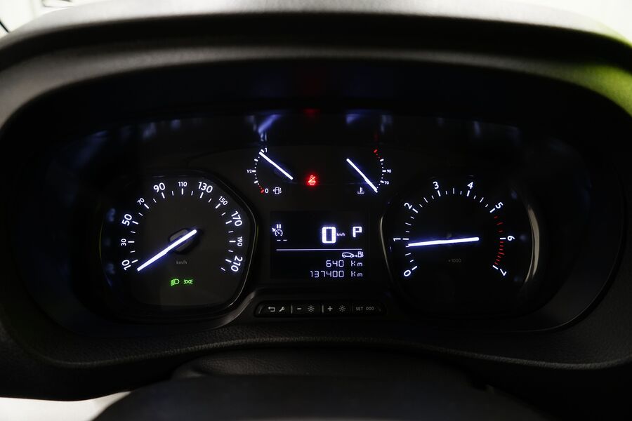 Peugeot Traveller vaihtoauto