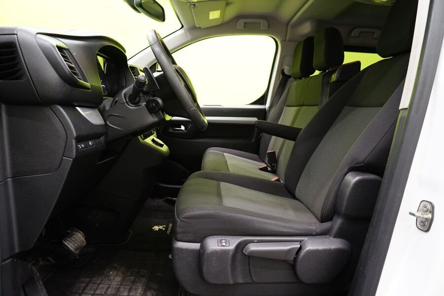 Peugeot Traveller vaihtoauto