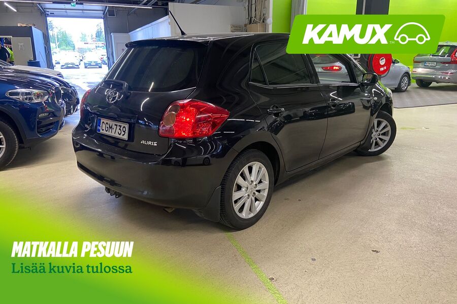 Toyota Auris vaihtoauto