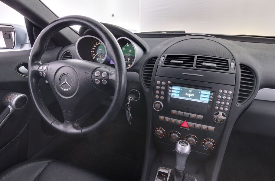 Mercedes-Benz SLK vaihtoauto