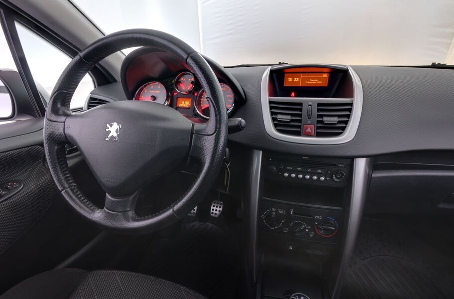 Peugeot 207 vaihtoauto